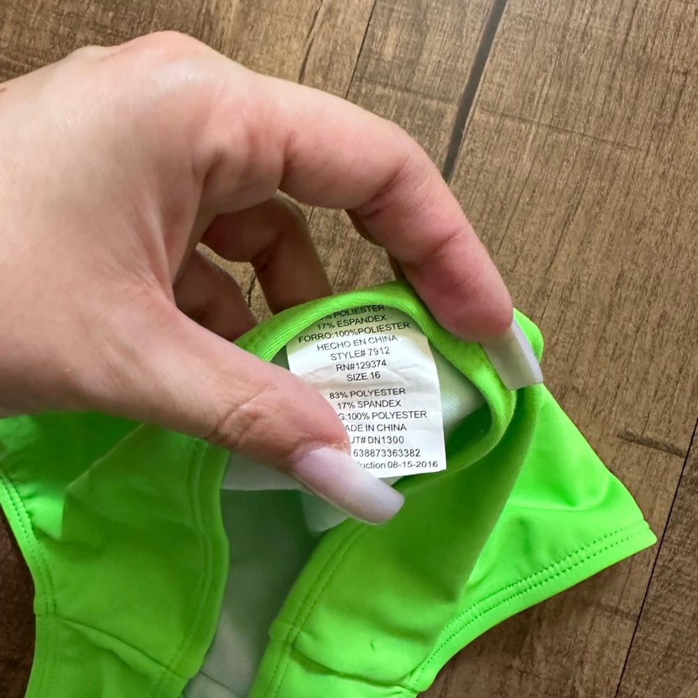 Freestyle Girls Flounce Laser Cut Madallion Bikini Swimsuit Green - Picture 4 of 4